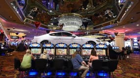 Photo d'illustration de machines à sous dans un casino de Las Vegas en 2015