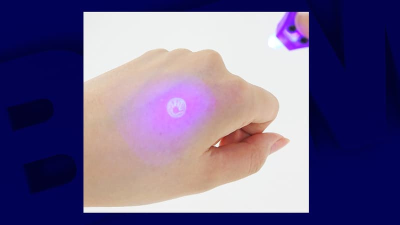 Aperçu de la marque invisible laissée par le tampon "anti-frotteurs"