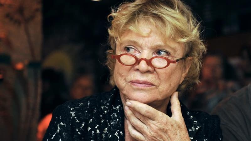 La candidate écologiste Eva Joly, qui a choisi de s'opposer frontalement à François Hollande dans la campagne pour l'élection présidentielle de 2012, s'est attirée mercredi les foudres du Parti socialiste mais aussi de son propre camp, où son porte-parole