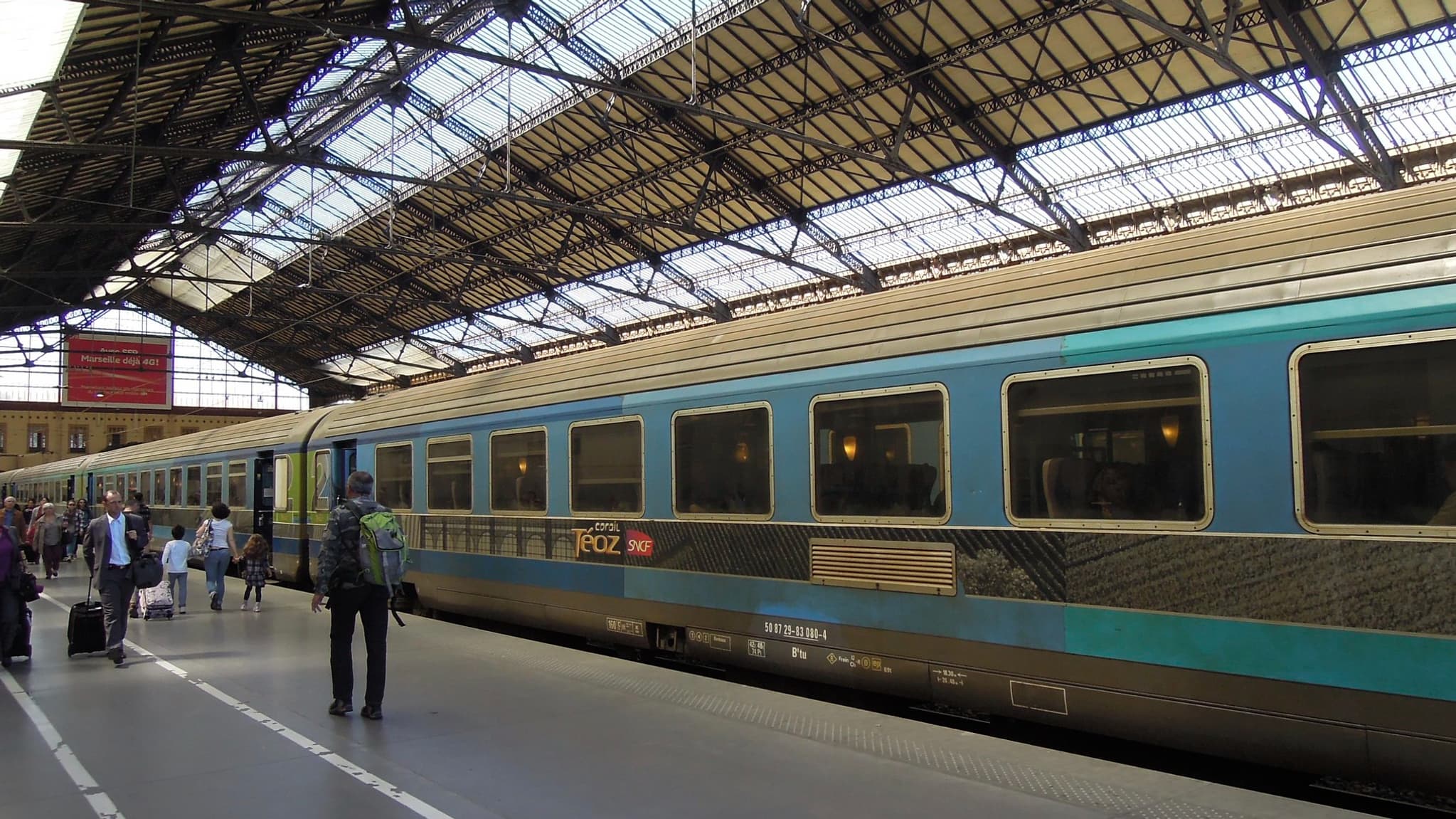 Un train corail à la garde Saint Charles de Marseille (Photo d'illustration) Un train corail à la garde Saint Charles de Marseille (Photo d'illustration)