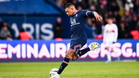Kylian Mbappé face à Lorient, le 3 avril 2022.