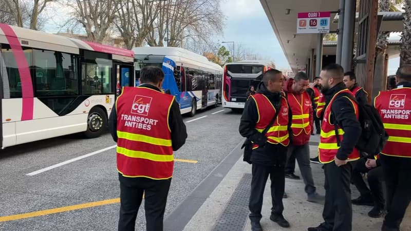 Les chauffeurs bloquent le dépôt du réseau de bus d'Antibes ce vendredi.