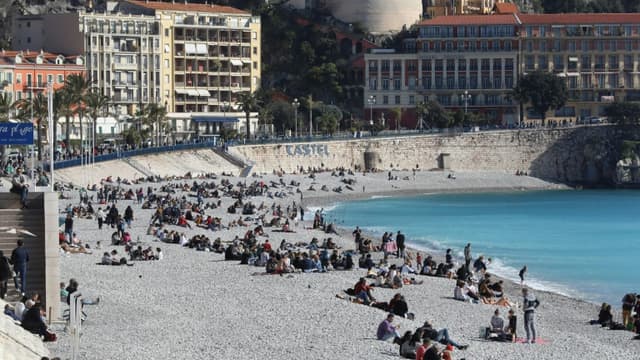 La plage du Castel à Nice le 20 février 2021  