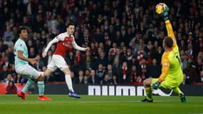 Face à Bournemouth, Özil a inscrit son 4e but en Premier League cette saison.