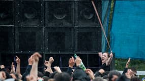 Des participants à une rave party, à Redon, en Ille-et-Vilaine, le 19 juin 2021. (photo d'illustration)