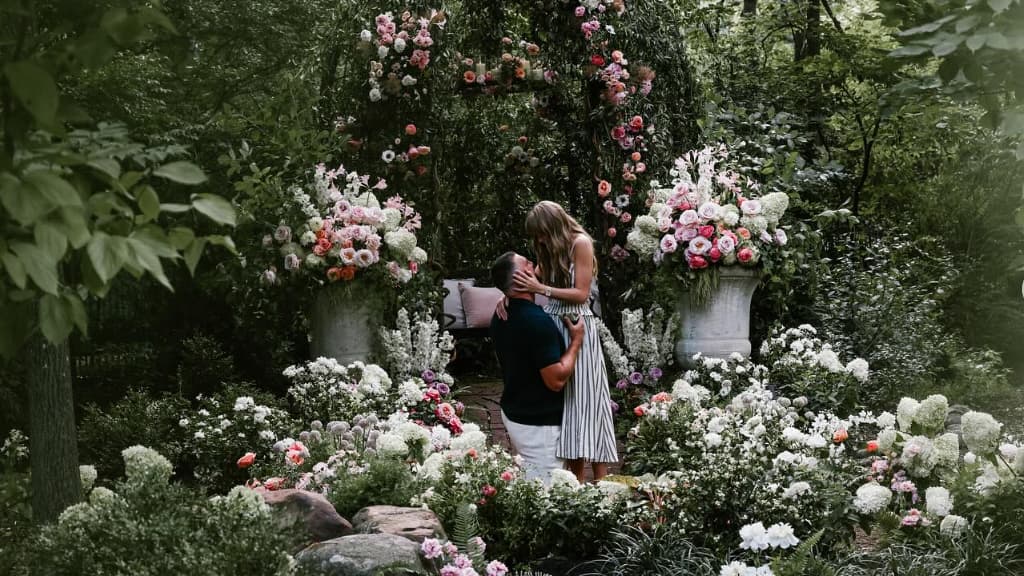 LES FIANÇAILLES DE TAYLOR SWIFT ET TRAVIS KELCE BATTENT DES RECORDS SUR INSTAGRAM