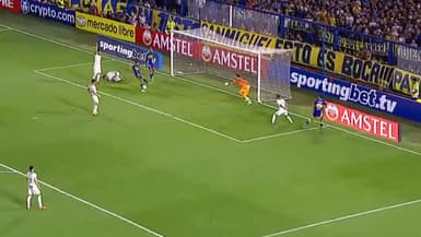 L'énorme occasion manquée par Edinson Cavani lors du Boca Juniors-Club Allianza Lima (2-1, 4 t.a.b. 5, Copa Libertadores), le 25 février 2025
