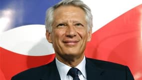 Dominique de Villepin, toujours membre de l'UMP, a estimé que Nicolas Sarkozy était "l'un des problèmes de la France", et appelé de ses voeux la fin de la parenthèse ouverte en 2007 avec son accession à l'Elysée. Ces propos ont suscité surprise et conster