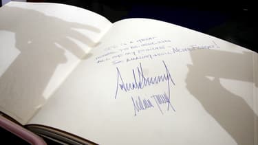 Le livre d'or du mémorial de Yad Vashem, signé par Donald Trump, le 23 mai.