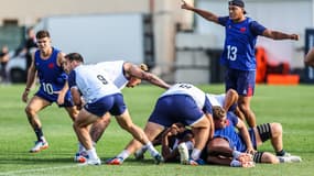 Gaël Fickou (13) à l'entrainement du XV de France avec Couilloud et Jalibert le 18 septembre 2023