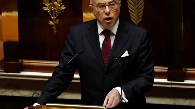 Le Premier ministre, Bernard Cazeneuve, à la tribune de l'Assemblée nationale le mardi 13 décembre 2016.
