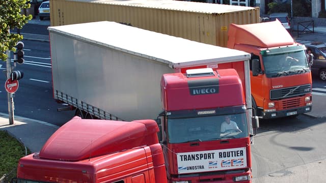 La hausse de 2 centimes du gazole en 2015 ne devait pas concerner les routiers