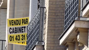 Le DPE, la petite étiquette qui mesure la consommation énergétique d'un bien immobilier, n'est pas sans effet sur la valeur des biens.