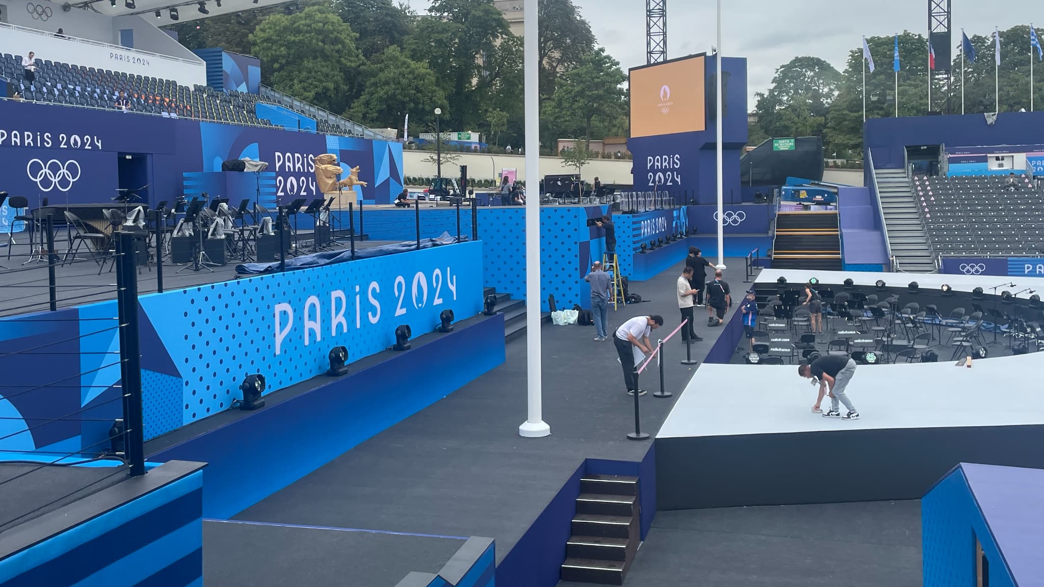 Des tests son et lumière au Trocadéro avant la cérémonie d'ouverture des JO, le 26 juillet 2024 Des tests son et lumière au Trocadéro avant la cérémonie d'ouverture des JO, le 26 juillet 2024