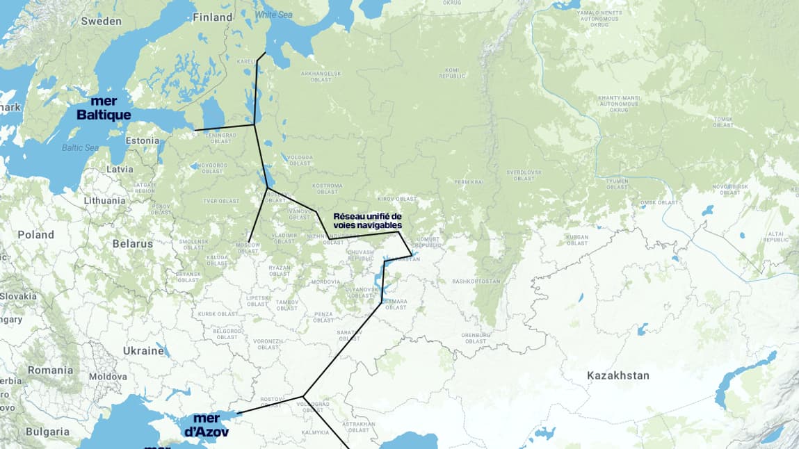 Réseau unifié de voies navigables en Russie européenne, reliant (grâce au fleuve Volga et un réseau de canaux) la mer Blanche, la mer Noire, la mer d'Azov, la mer Baltique et la mer Caspienne Réseau unifié de voies navigables en Russie européenne, reliant (grâce au fleuve Volga et un réseau de canaux) la mer Blanche, la mer Noire, la mer d'Azov, la mer Baltique et la mer Caspienne