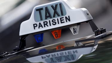 Le Conseil constitutionnel estime que le législateur a porté à la liberté d'entreprendre une atteinte qui n'est justifiée ni par les objectifs qu'il s'est assignés ni par aucun autre motif d'intérêt général.