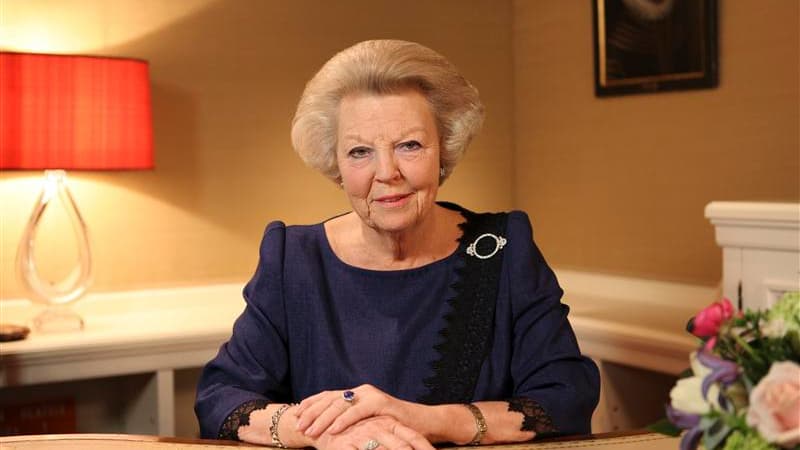 La reine Beatrix des Pays-Bas, qui aura 75 ans jeudi prochain, a annoncé lundi soir lors d'une allocution télévisée son abdication en faveur de son fils le prince Willem-Alexander, 45 ans. Ce dernier deviendra officiellement le nouveau souverain des Pays-