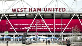 La Premier League reste en veille