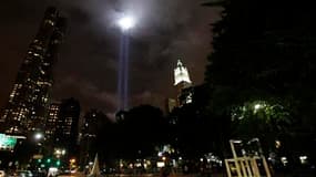 Les projecteurs du "Tribute in Lights", commémorant les attentats du 11-Septembre à New York. Barack Obama a ordonné jeudi aux forces antiterroristes américaines de redoubler de vigilance face à un possible risque d'attentat autour de la commémoration, di