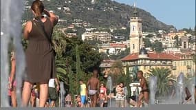 A Nice, les habitants profitent du dernier week-end de vacances