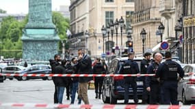 Une boutique Chanel braquée rue de la Paix à Paris, le 5 mai 2022