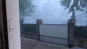Pluie de grêle et vent à Tarbes - Témoins BFMTV