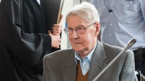 Reinhold Hanning, ex-gardien d'Auschwitz, a été condamné à cinq ans de prison. 