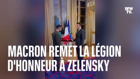 Emmanuel Macron remet la Légion d'honneur à Volodymyr Zelensky lors de leur soirée à l'Élysée