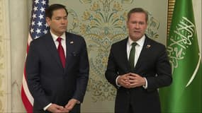 Marco Rubio et Mike Waltz lors d'un point presse le 11 mars 2025 en Arabie Saoudite