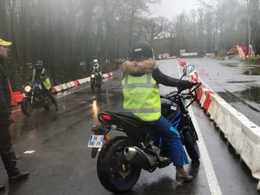 L'Europe élargit la liste des modèles autorisés pour l'examen du permis de conduire aux 250 cm3