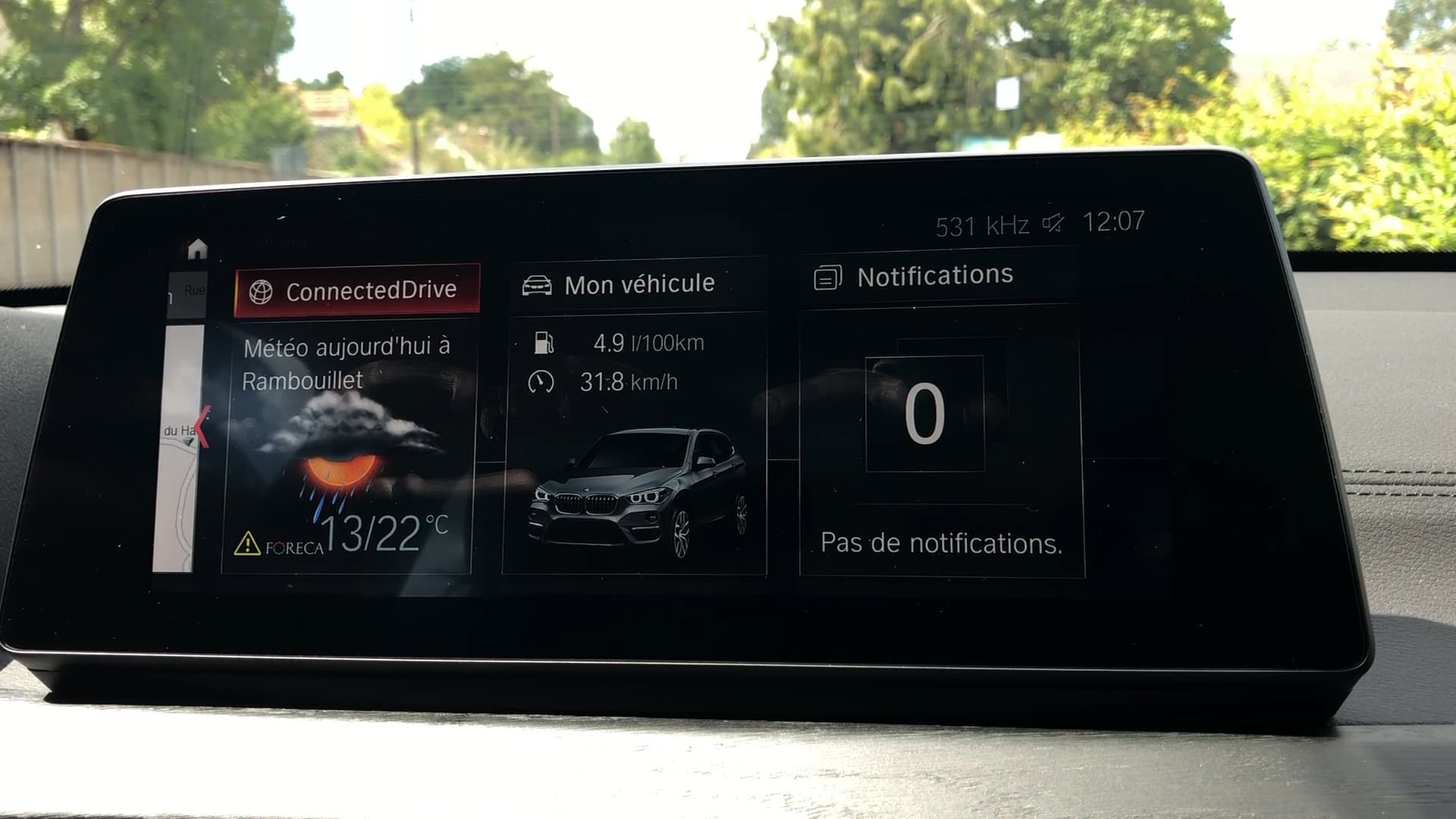 Une consommation sous les 5 litres aux 100, le côté positif de l'hybride rechargeable... et rechargé ! Une consommation sous les 5 litres aux 100, le côté positif de l'hybride rechargeable... et rechargé !