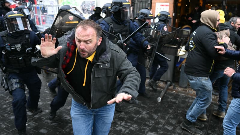 De brèves échauffourées entre agriculteurs et policiers font cinq blessés à Toulouse