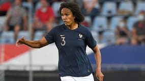 La défenseure des Bleues Wendie Renard lors du match amical contre l'Allemagne au stade de La Meinau à Strasbourg, le 10 juin 2021 