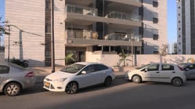 Un immeuble de la ville de Netivot, quasiment vidé de ses habitants 