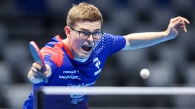 Alexis Lebrun aux championnats d'Europe de tennis de table par équipes à Zadar (Croatie), le 11 octobre 2025