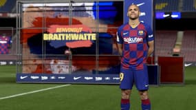 Martin Braithwaite lors de sa présentation officielle avec le maillot du FC Barcelone, au Camp Nou le 20 février 2020