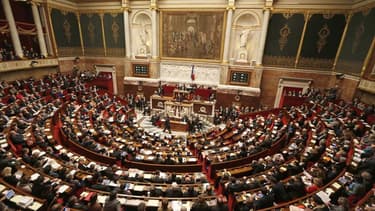 Un changement constitutionnel n'oblige plus le président à consulter l'Assemblée nationale depuis 2008.