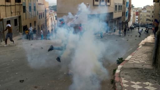 Des heurts entre manifestants et forces de l'ordre à Al-Hoceïma, au Maroc, le 8 juin 2017