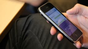 L'employeur explique avoir d'abord averti son salarié par téléphone