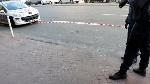 L'homme aurait été touché au volant de son véhicule.