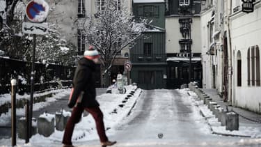 La neige pourrait tenir au sol.