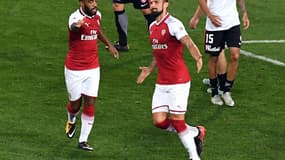 Alexandre Lacazette - Olivier Giroud