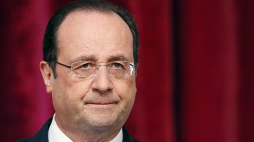 François Hollande a critiqué dimanche les référendums organisés en Ukraine.