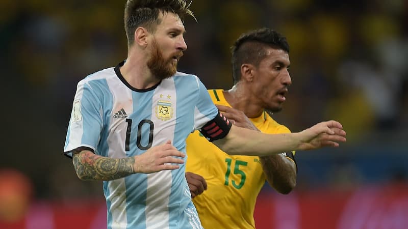 Lionel Messi et Paulinho regardent dans la même direction depuis cet été.