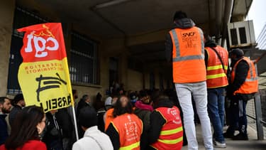 Qu'elles soient spontanées ou organisées, les caisses de solidarité envers les grévistes n'ont pas la même affectation. (image d'illustration)