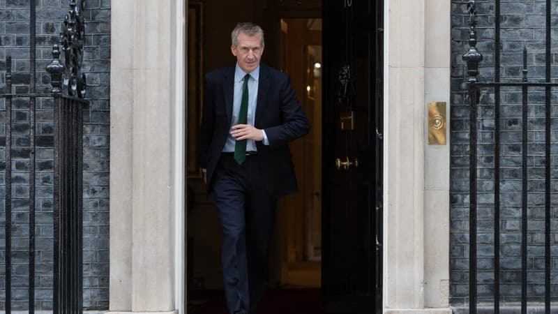 Il manque 28 milliards de livres sterling à la Défense britannique pour les quatre prochaines années: un désaccord profond agite la classe politique anglo-saxonne après le départ surprise de deux ministres