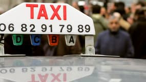 Avant de prendre le volant, les chauffeurs de taxis doivent acheter une licence qui leur donne droit à certaines prérogatives.