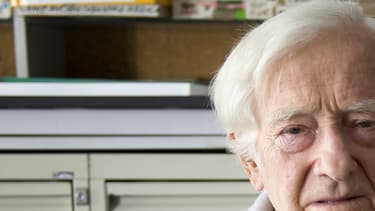 Marc Riboud, photographié chez lui, à Paris, en mars 2009.