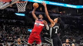 Alex Sarr (Washington) et Victor Wembanyama (San Antonio) en NBA le 13 novembre 2024