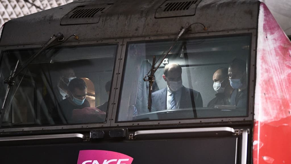 Jean Castex le 20 mai 2021 au départ du train de nuit Paris-Nice. 
